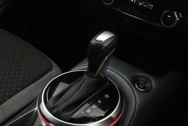 2020 Nissan Juke 1.0 DIG-T N-Connecta 5-Door Hatchback