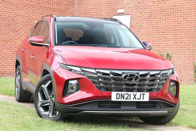 Hyundai Tucson 1.6 T-GDi (150ps) Ultimate 4x4 vehicle Petrol Red