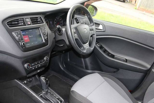 2020 Hyundai i20 1.0 T-GDi Premium Nav (100ps) 5 Door HB
