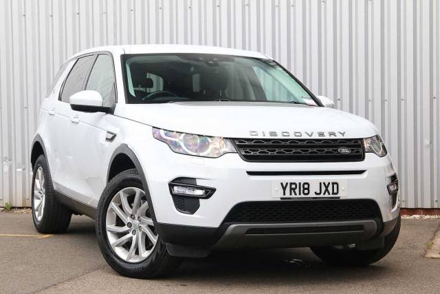 Land Rover Discovery Sport 2.0 TD4 (180ps) 4X4 SE SW 4x4 vehicle Diesel White