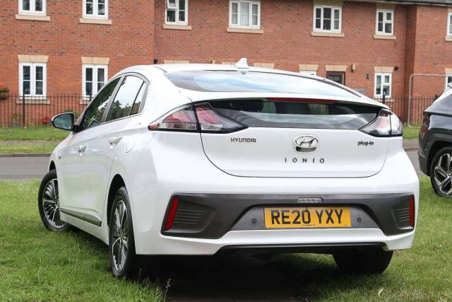 2020 Hyundai Ioniq 1.6 GDi (105ps) Premium Plug-in Hybrid