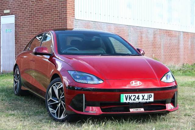 Hyundai Ioniq 6 E (325ps) Ultimate 77kWh (Dual Motor) AWD Saloon Electric Red