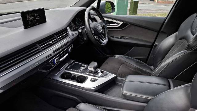 2017 Audi Q7 3.0 TDI 218 Quattro S Line 5dr Tip Auto