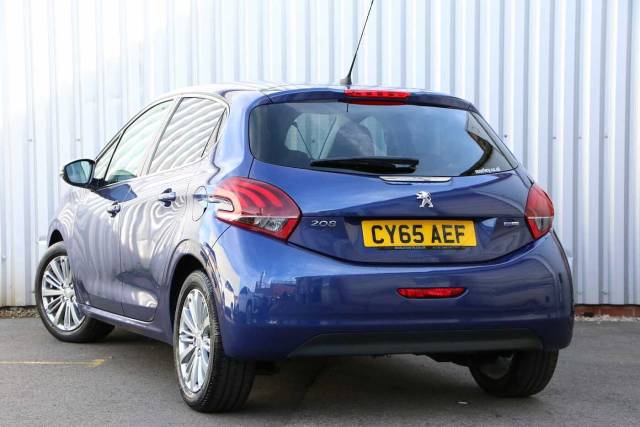 2015 Peugeot 208 1.2 PureTech 82 Allure 5dr