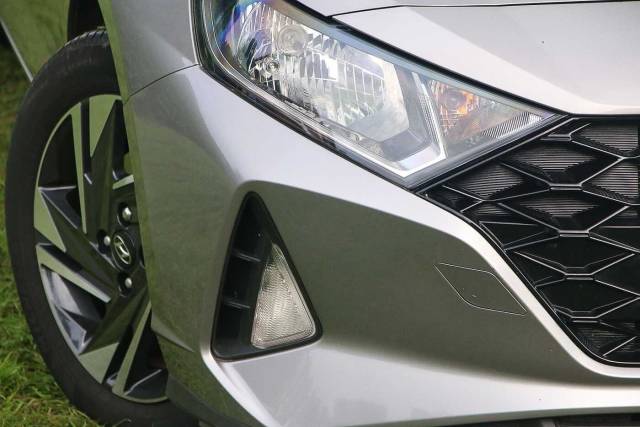 2022 Hyundai i20 1.0T GDi 48V MHD SE Connect 5dr