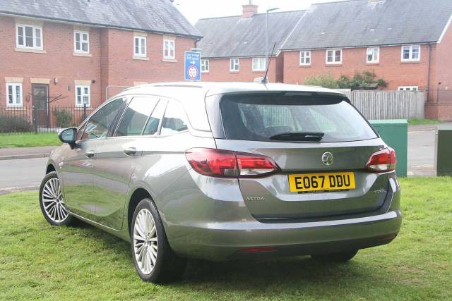 2017 Vauxhall Astra 1.4T 16V 150 Elite 5dr