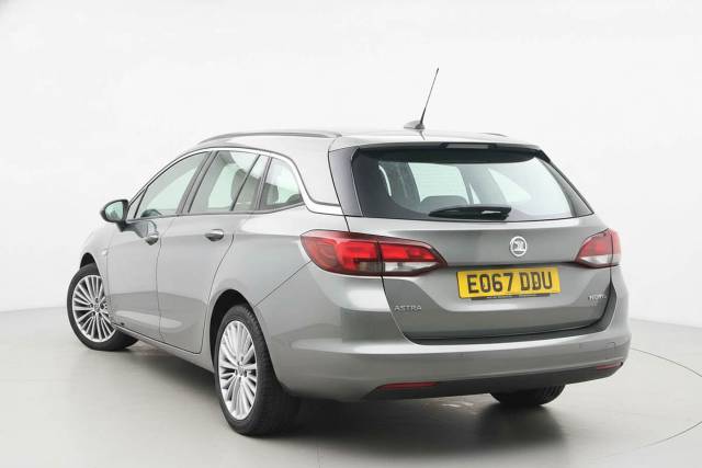 2017 Vauxhall Astra 1.4T 16V 150 Elite 5dr