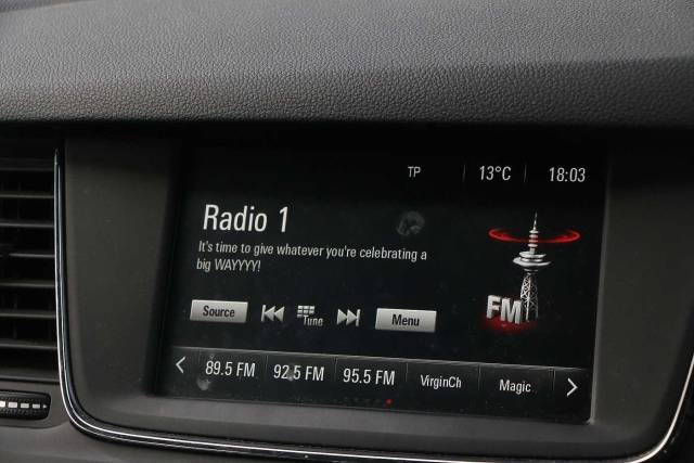 2017 Vauxhall Astra 1.4T 16V 150 Elite 5dr