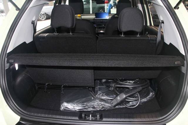 2025 Hyundai INSTER 49kWh Auto 02 Long Range