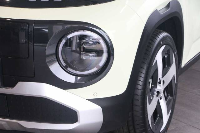 2025 Hyundai INSTER 49kWh Auto 02 Long Range