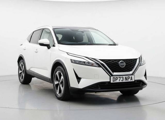 Nissan Qashqai 1.3 DiG-T MH N-Connecta 5dr Hatchback Petrol White