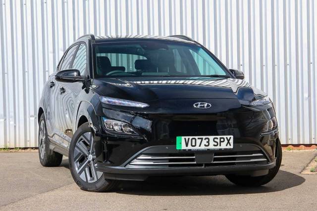 Hyundai KONA 0.0 Electric SUV E 204ps Ultimate64kWh 10.5kW OBC Hatchback Electric Black