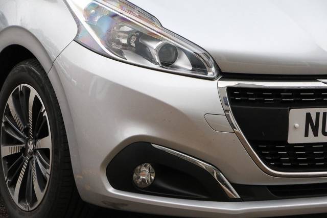 2018 Peugeot 208 1.2 PureTech Allure Premium Euro 6 (s/s) 5dr