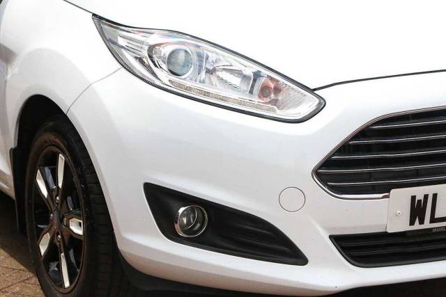 2016 Ford Fiesta 1.0 EcoBoost Zetec White 5dr
