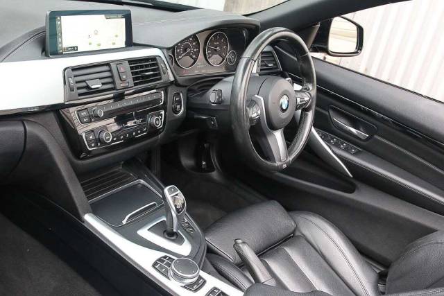 2018 BMW 4 Series 3.0 435d xDrive M Sport 2dr Auto [Professional Media]