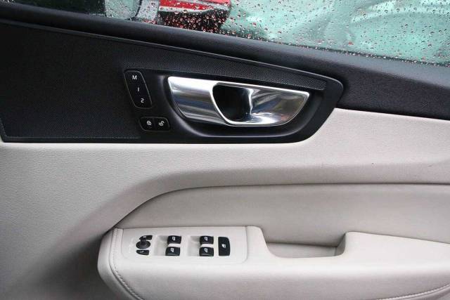 2022 Volvo XC60 2.0 B5P Inscription 5dr Geartronic