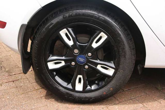 2016 Ford Fiesta 1.0 EcoBoost Zetec White 5dr