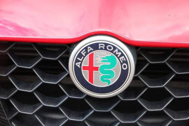 2019 Alfa Romeo Giulia 2.0 TB 280 Veloce Ti 4dr Auto