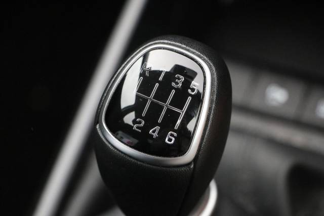 2022 Hyundai i20 1.0T GDi 48V MHD SE Connect 5dr