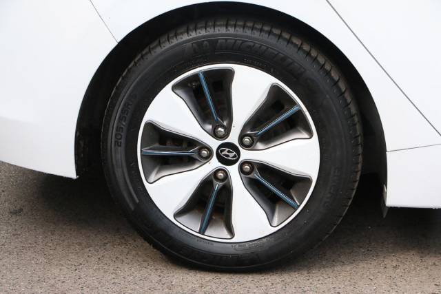 2019 Hyundai Ioniq 1.6 GDi Plug-in Hybrid Premium 5dr DCT
