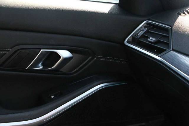 2024 BMW 3 Series 2.0 320i M Sport 4dr Step Auto