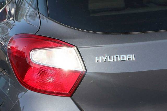 2022 Hyundai i10 1.0 MPi Premium 5dr